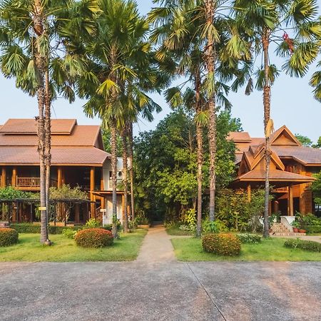Vanasin Residence Так Екстериор снимка
