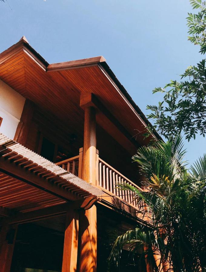 Vanasin Residence Так Екстериор снимка